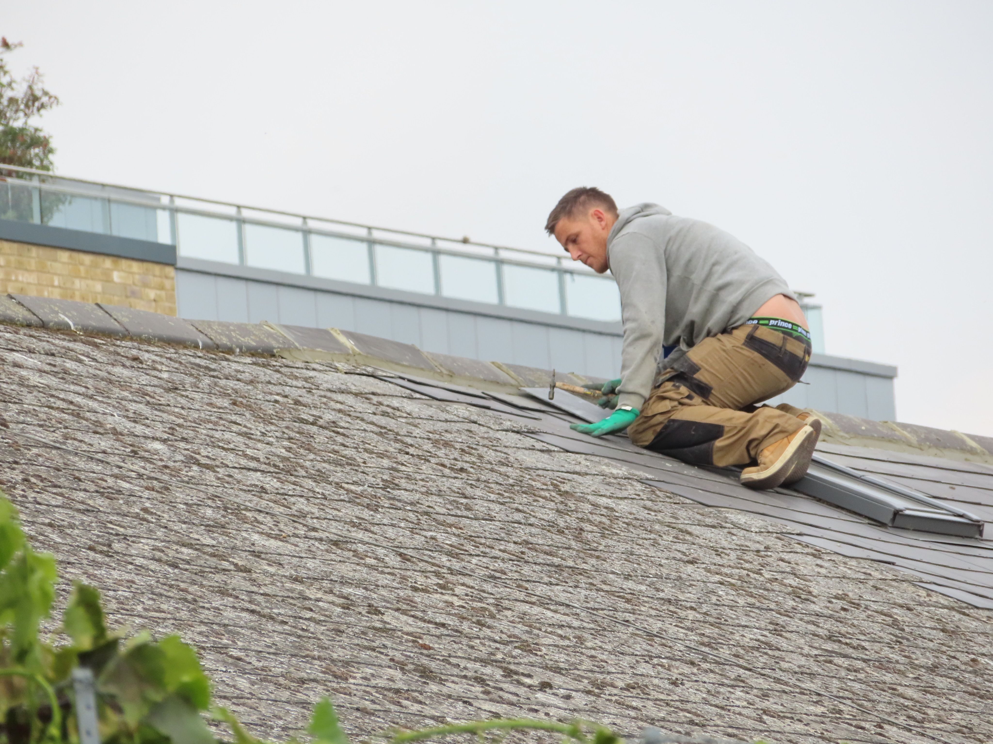 Roof work  is one of the most important investments for the duration and day-to-day security of the building. Properly done   roof repair , accurate   roof inst