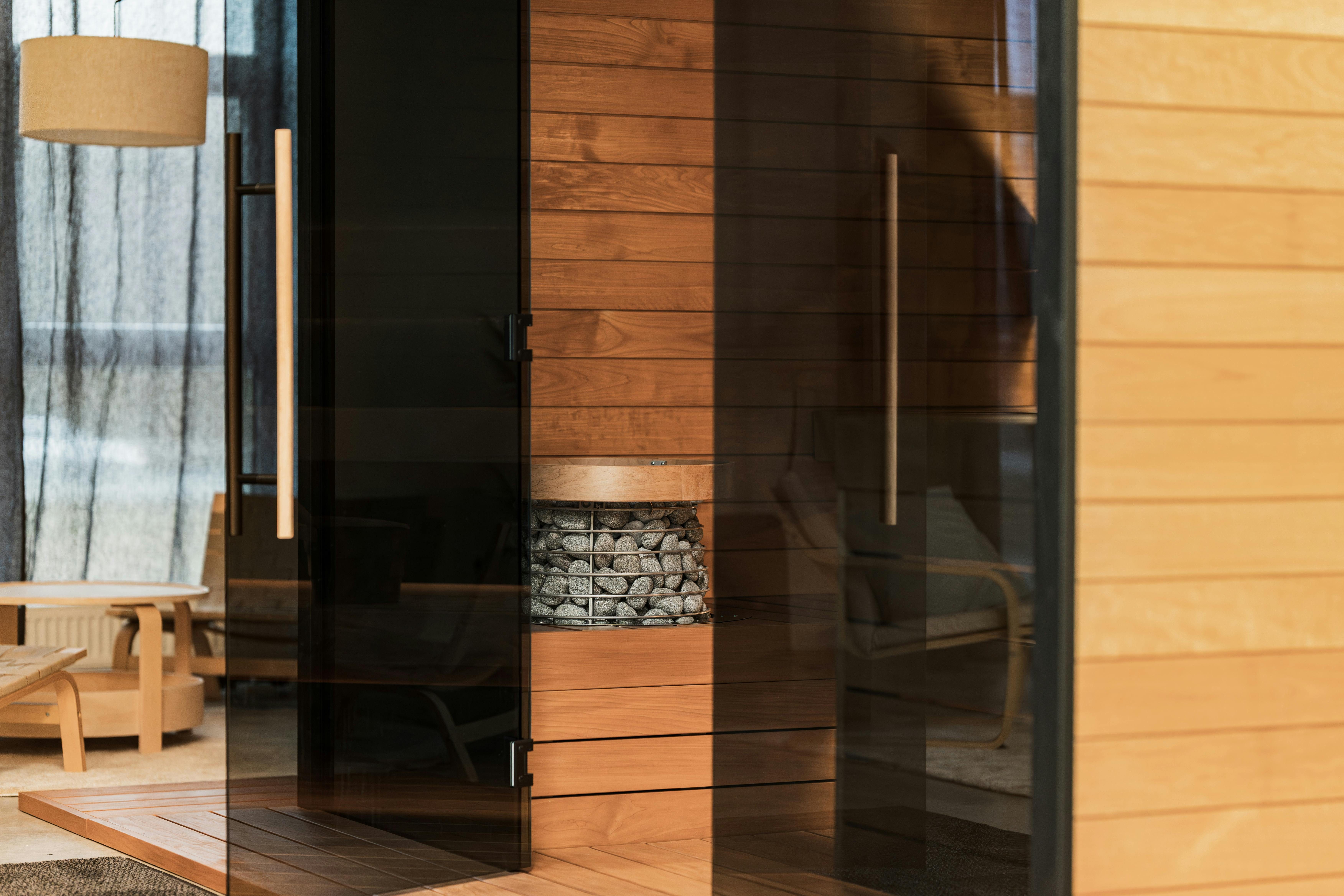 Sauna glasses  create a sauna that works more extensively, modernly and invitingly. If the aim is to combine elegant appearance, clear space distribution and ma