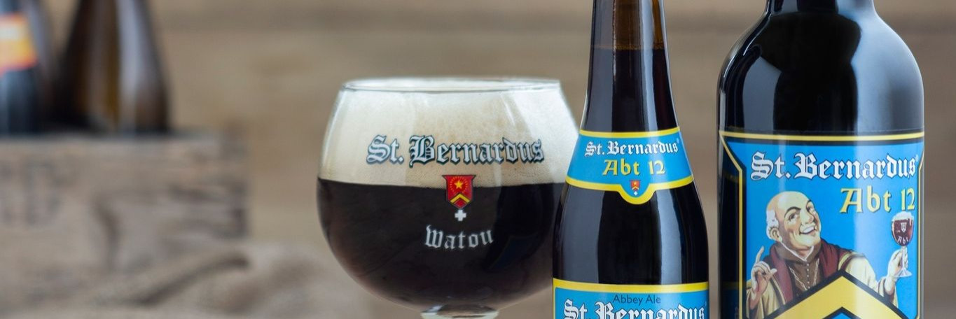 St. Bernardus Abt 12 on Belgia õllede tõeline lipulaev, pakkudes oma mahagonpruuni-mustjas värvuse, tihe vahtkate, rikkaliku aroomi ja jõulise maitsega tõelist