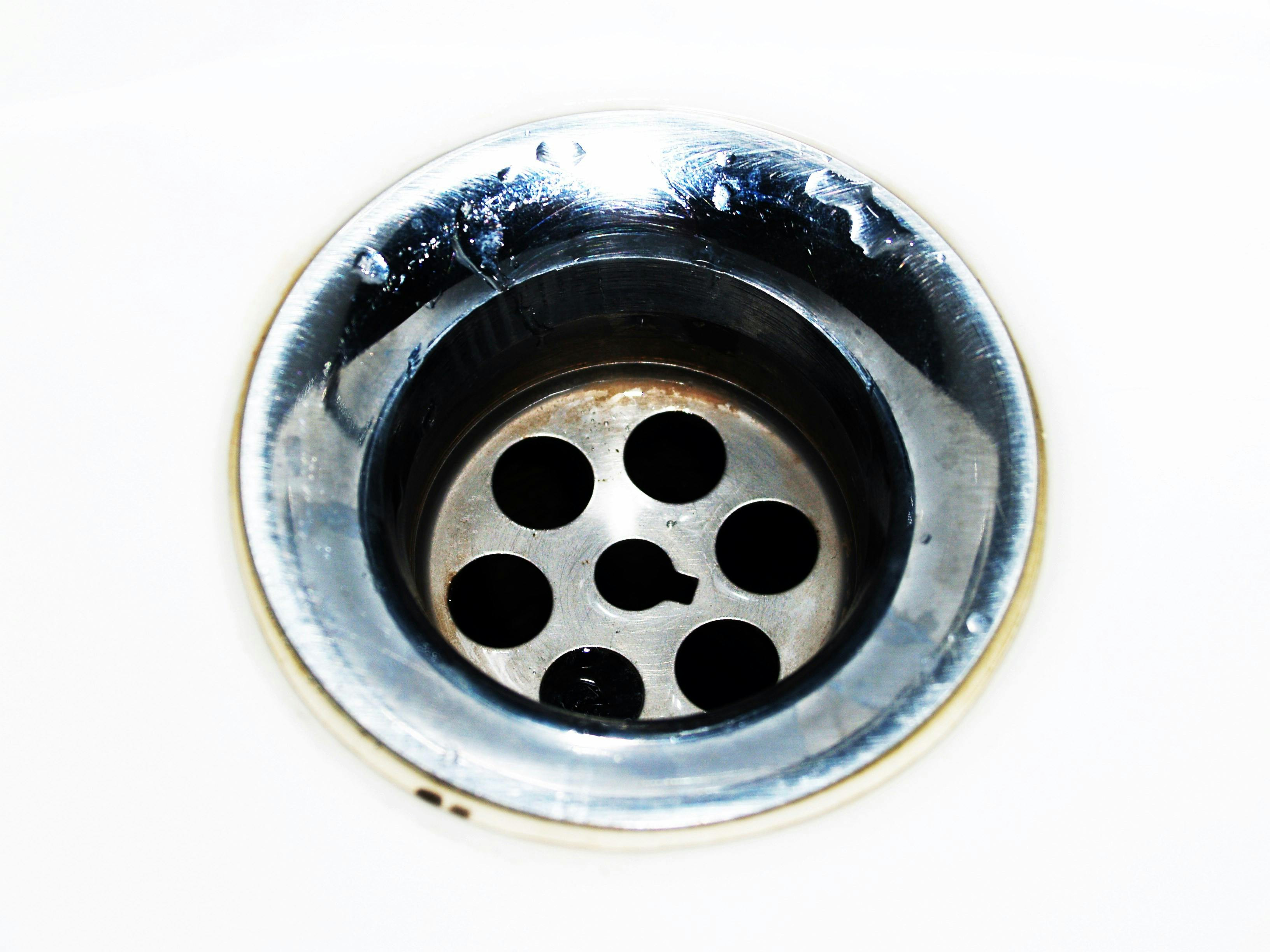 Extraction   is a fast and practical way to restore the normal operation of sewage and sewage systems if the daily use is disrupted by a small blockage. When th