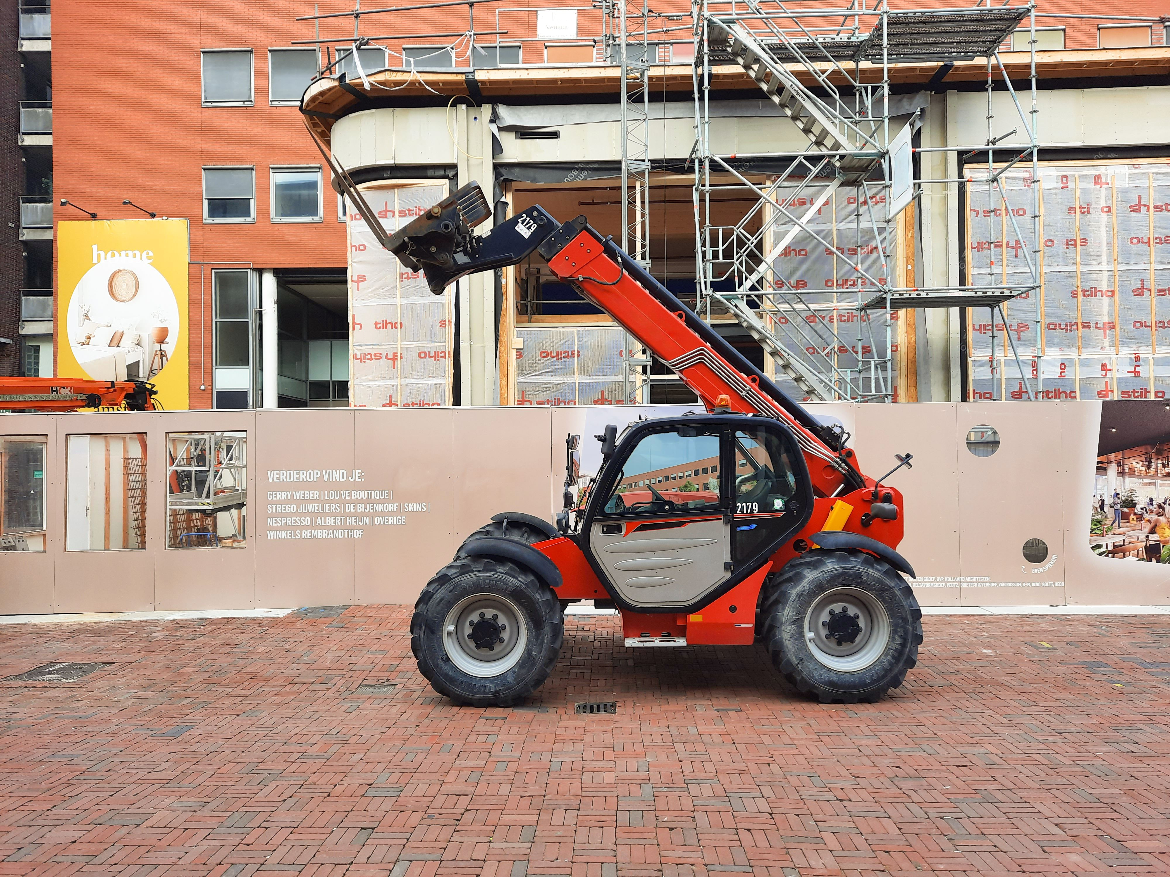 Telescopic chargers are an indispensable tool in construction ...