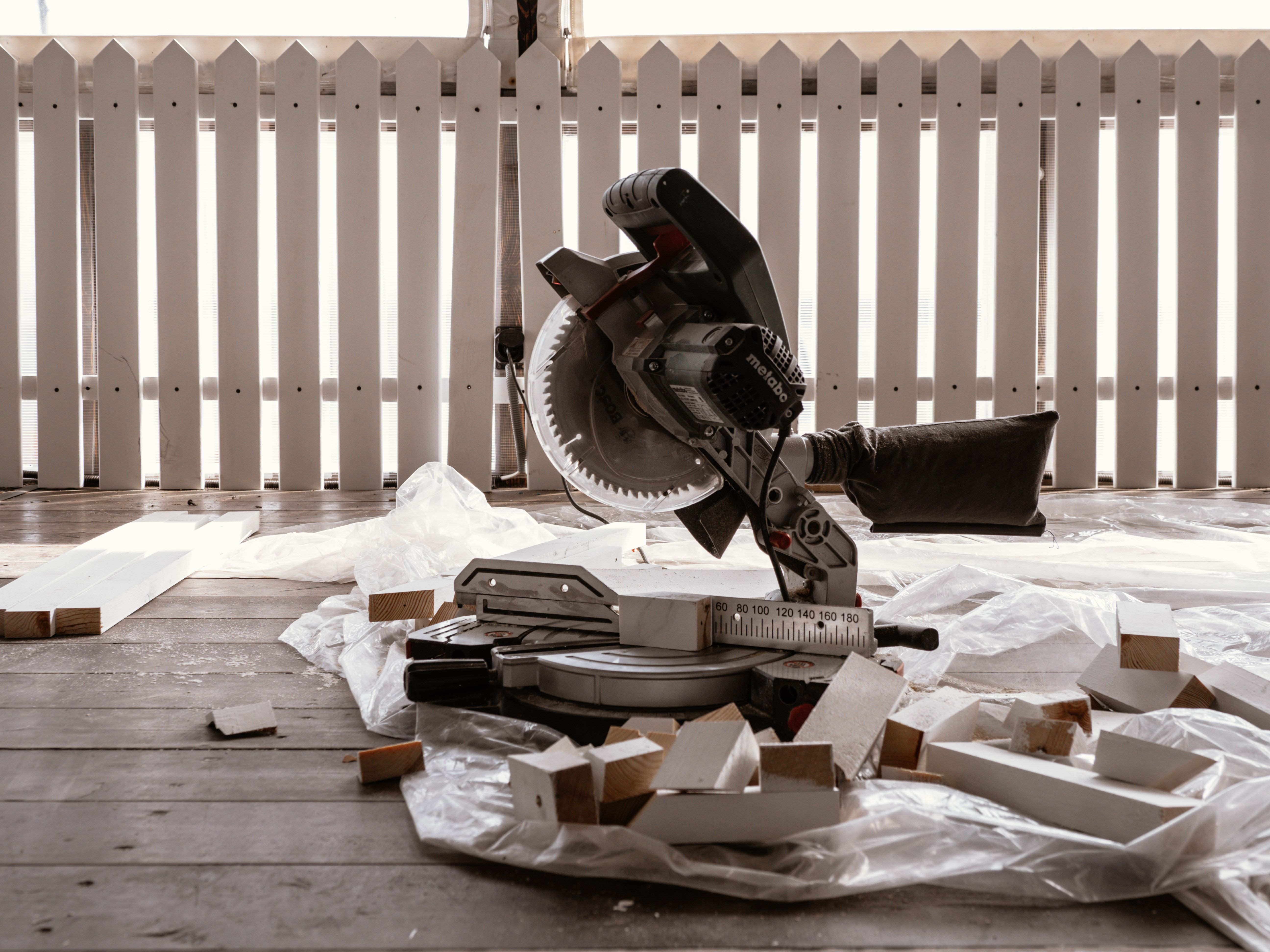 Terrass  is much more than just a field floor – this is where breakfast coffee, summer dinners and moments with family or friends start. A well-thought-out  ter