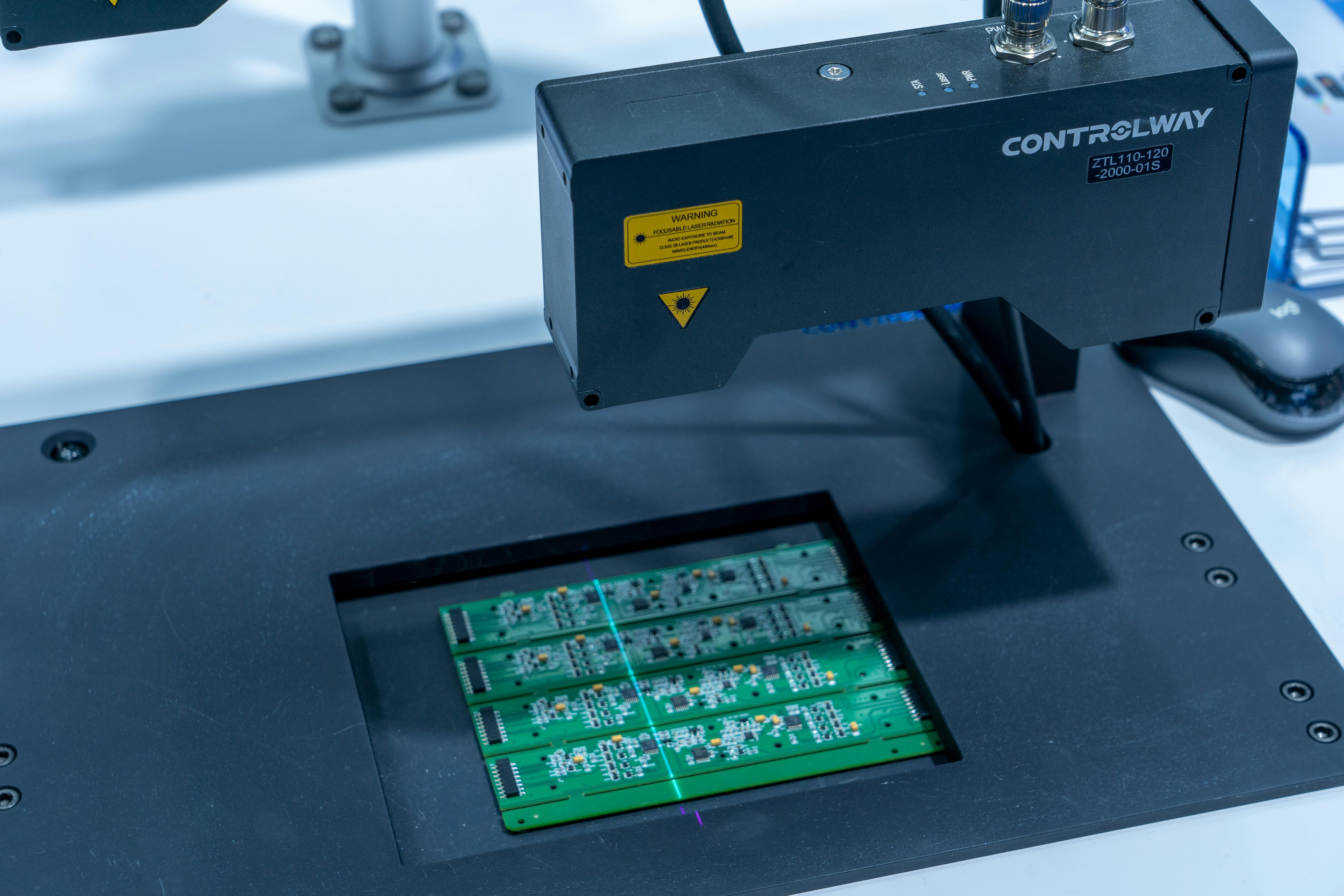 Religible quality from the first product     Testing and AOI  combines accurate inspections and intelligent testing machines to detect defects at an early stage