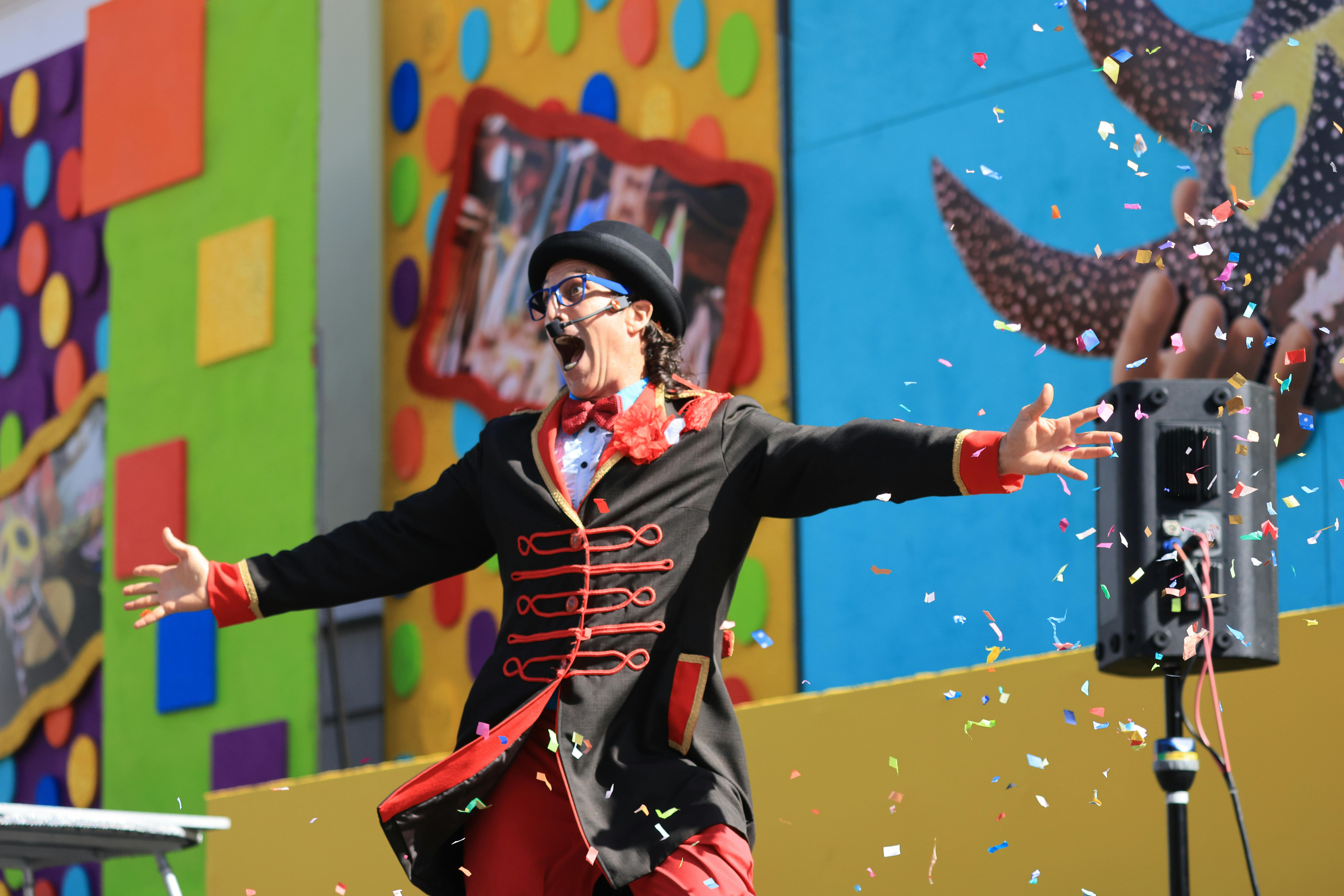 Discover a new way of managing events: engaging traveler and thematic animation    Travelers  bring more than the route - they bring emotion, game and story. By