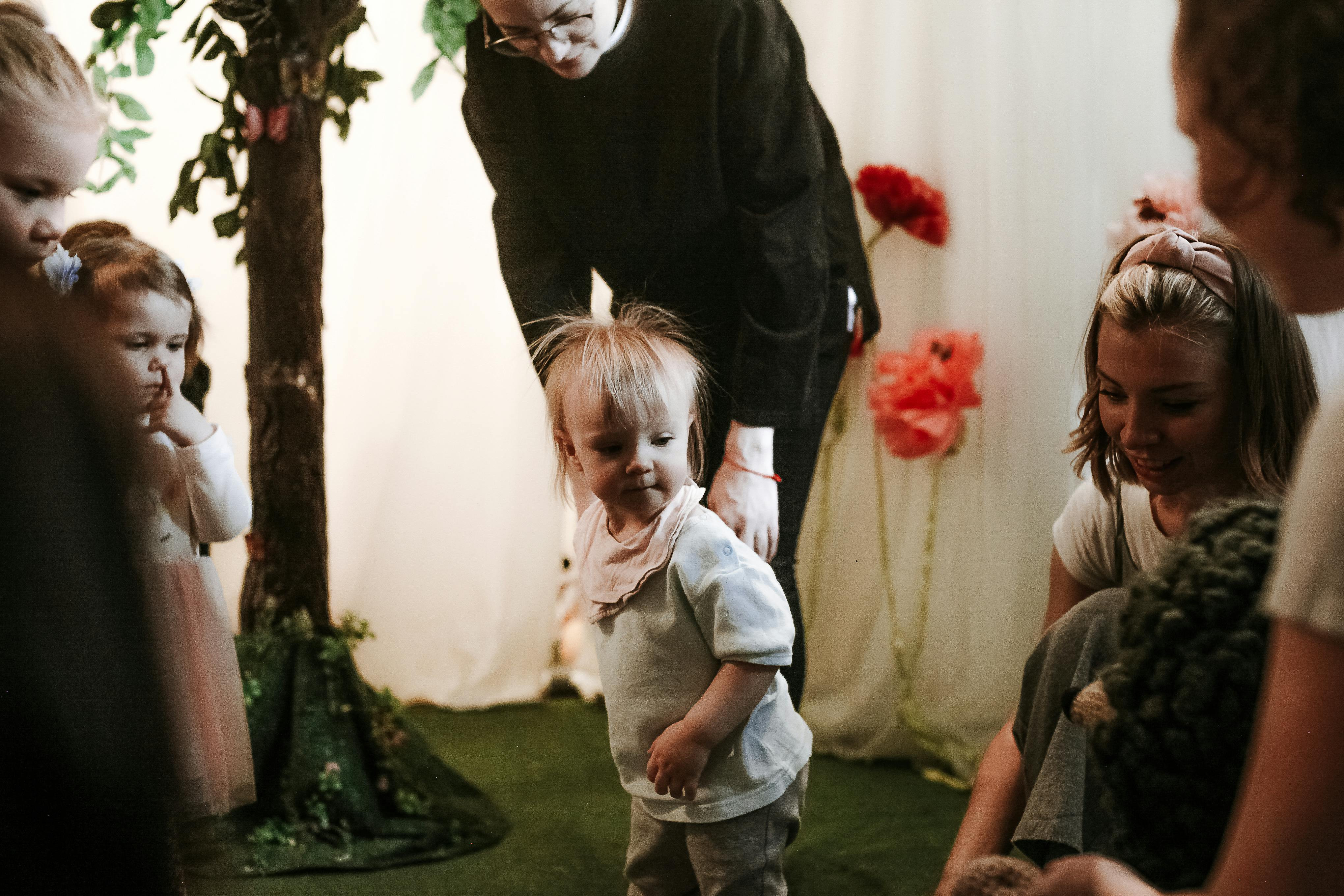 Tunnihoid paindlik: kiire, turvaline ja paindlik lühiajaline hooldus   Tunnihoid paindlik  võimaldab broneerida lühiajalist tunnipõhist hooldust kiirete toimetu