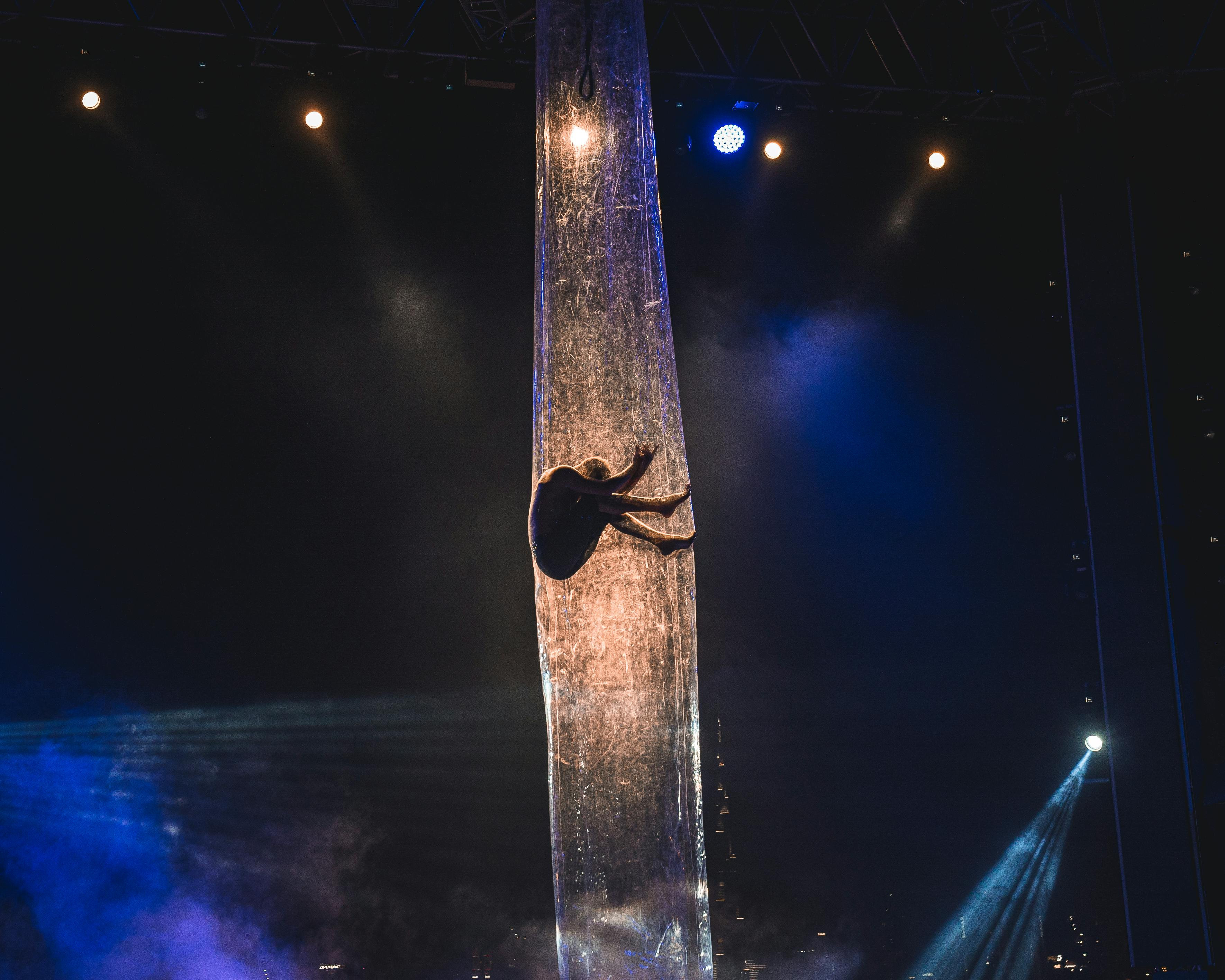 Small performances that make the event memorable     Professional pole and air performances  combine acrobatics, choreography and visual performances to create 