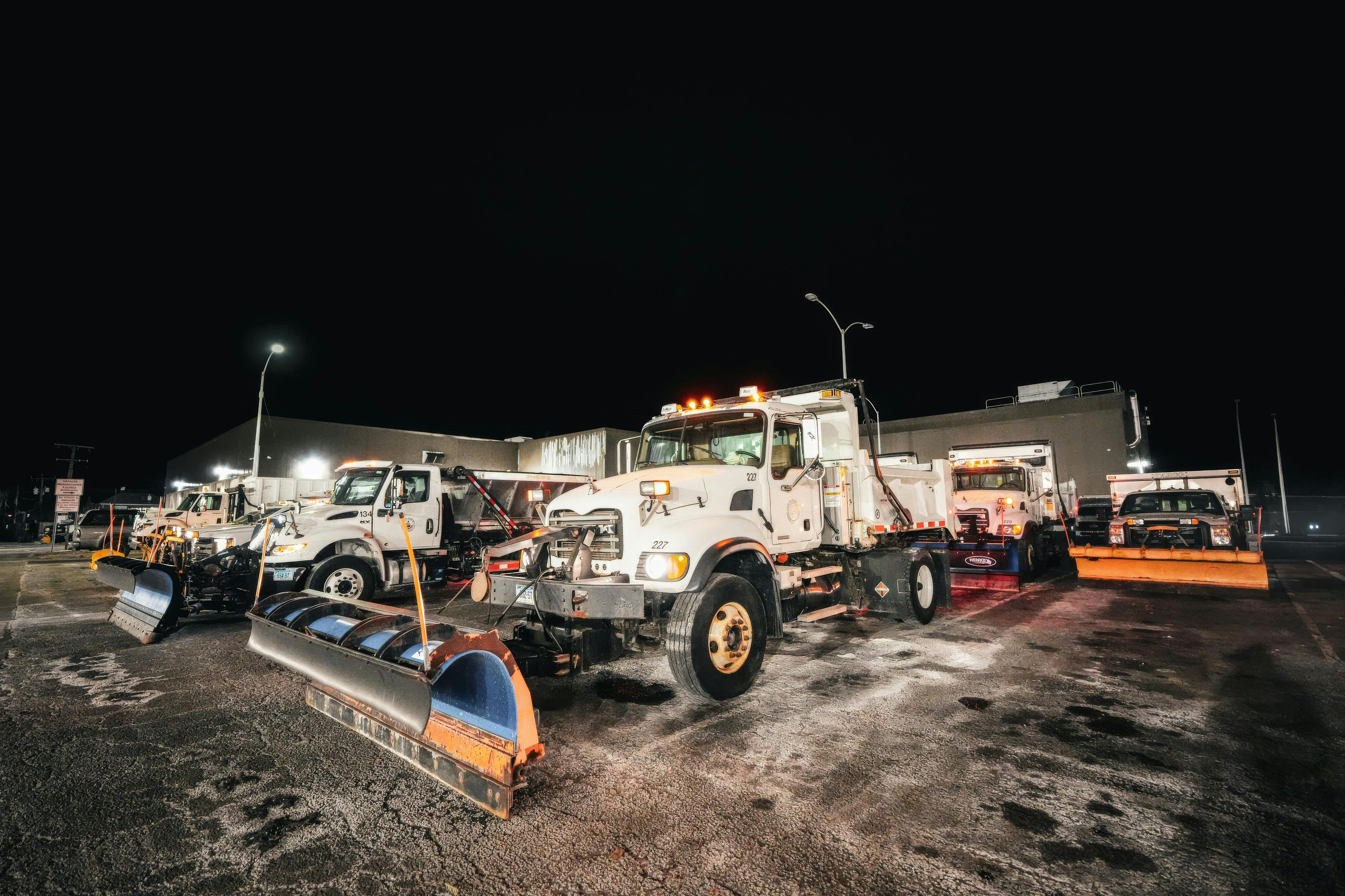 Full services for winter   - snow cleaning services and repair support, which keep roads, buildings and work equipment moving even in difficult conditions. Fast
