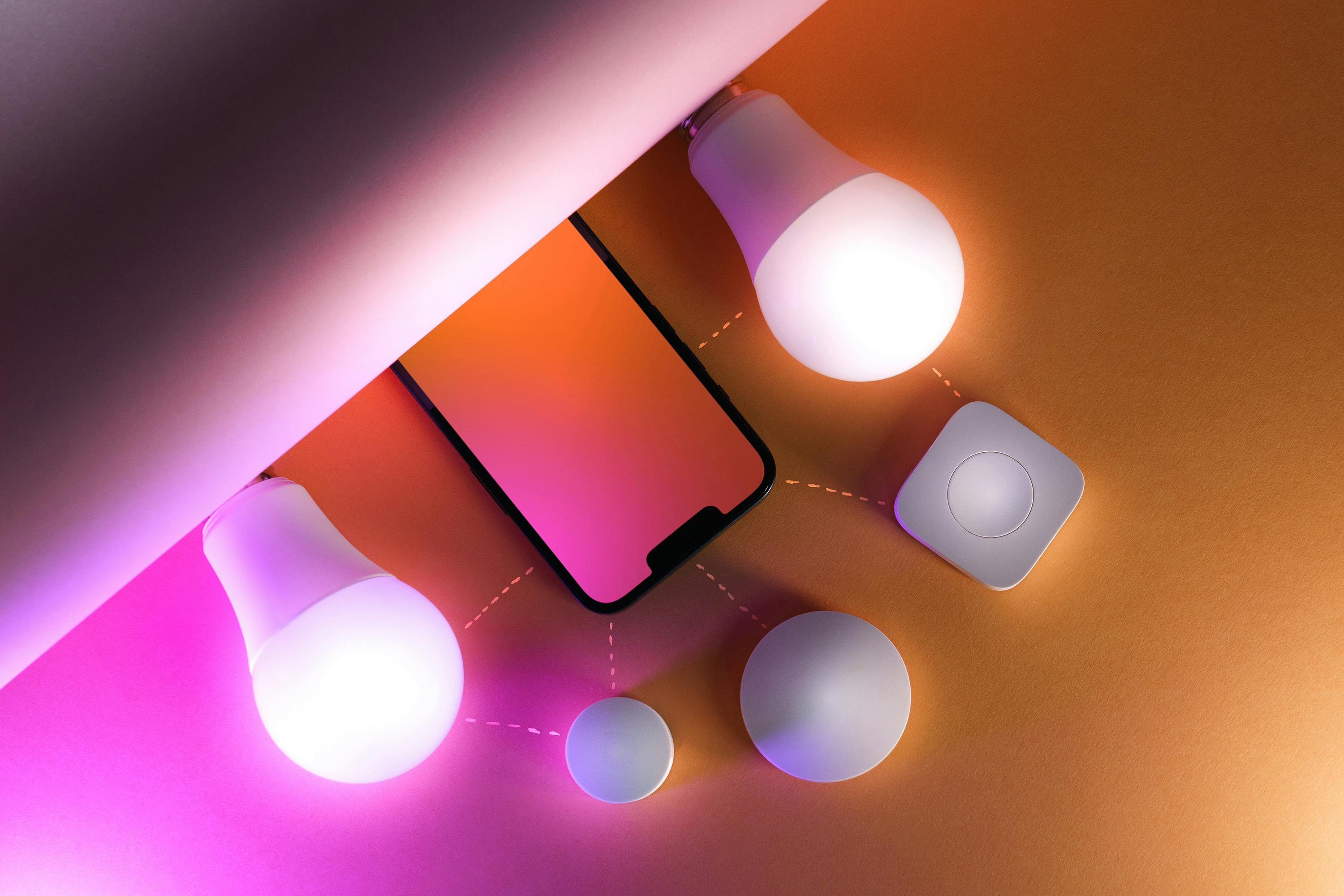 What is WiZ smart lighting?    WiZ luminaires  create a simple and reliable way to control space lighting: connectivity via Wi-Fi allows voice and application c