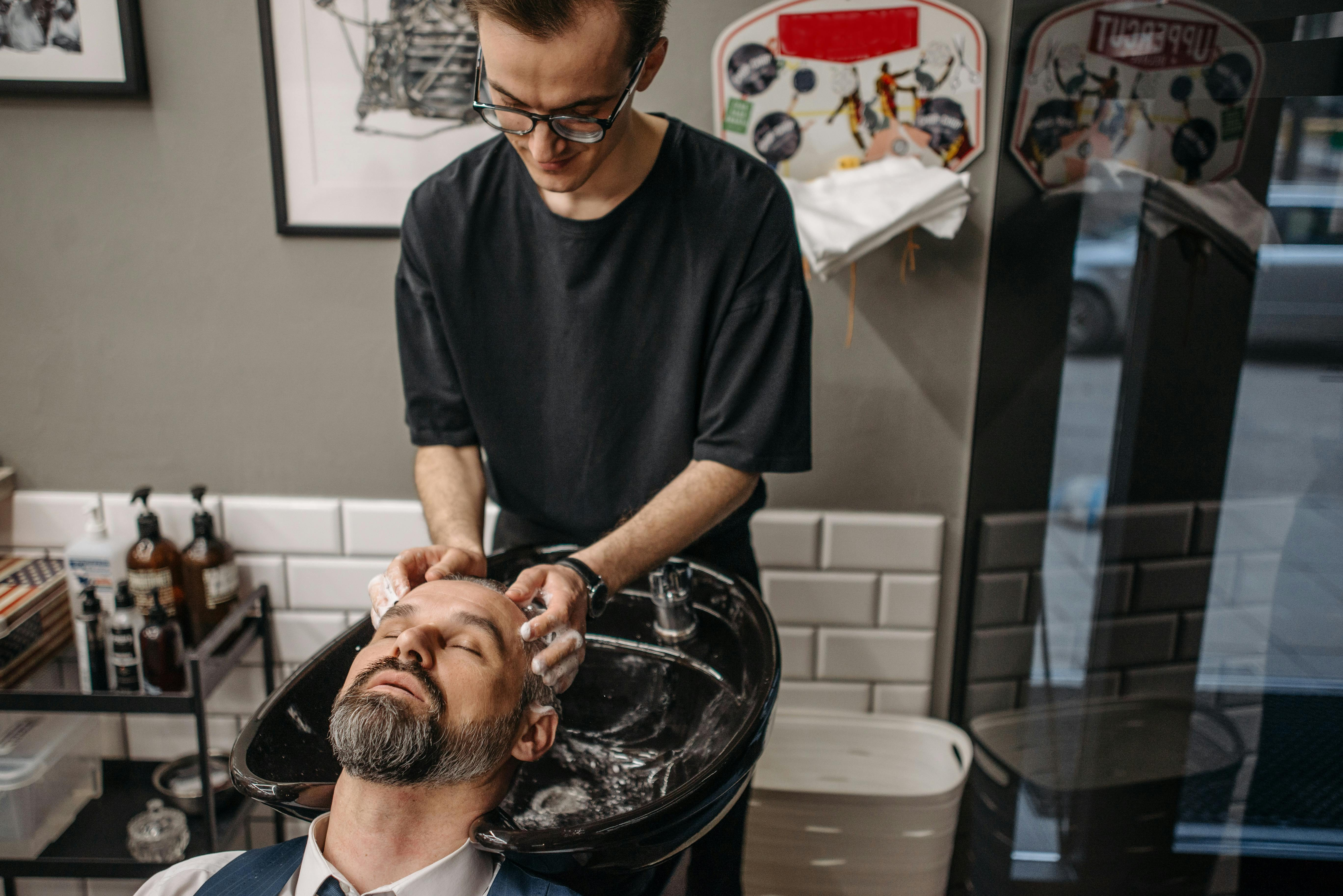Your harvest  offers professional   haircut  , careful   haircut   and relaxing   haircut   service that help create a fresh, stylish and well-suited appearance