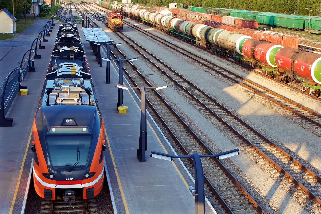Transiitveod moodustasid esimese kaheksa kuu jooksul Eesti Raudteel liikunud vedudest 6,3 miljonit tonni, mis on 26 protsendi võrra parem tulemus kui 2017. aast
