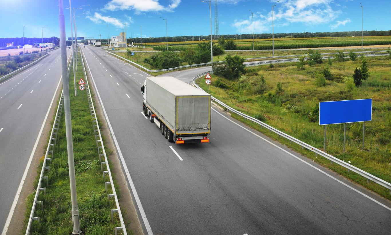  TRANSERPER OÜ  on 2011. aastal asutatud ettevõte, mille tegevusalaks on märgitud kaubavedu maanteel. Kuigi firmas tehakse (ilma töötajateta) tehinguid tänaseni